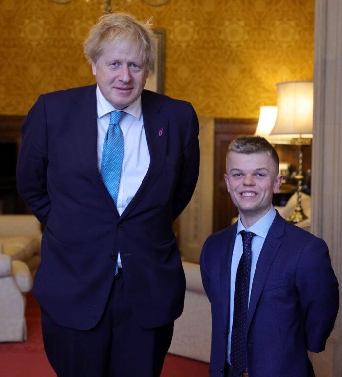 272790359_10158822226311317_971652222354160100_n Will Perry