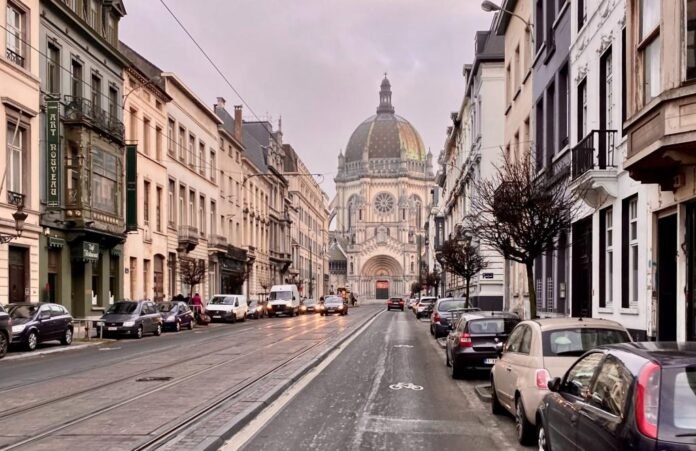 thumb_1024x663_brussels-streets-cycling-and-cars