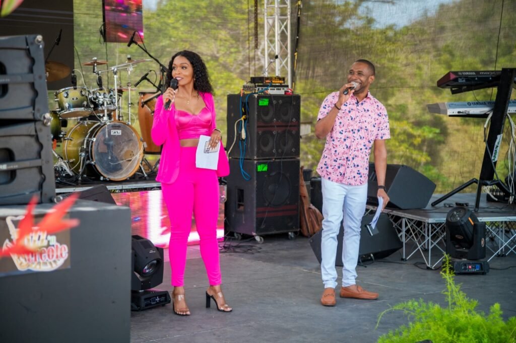 Dominica's Jazz and Creole welcomes large tourists to shore