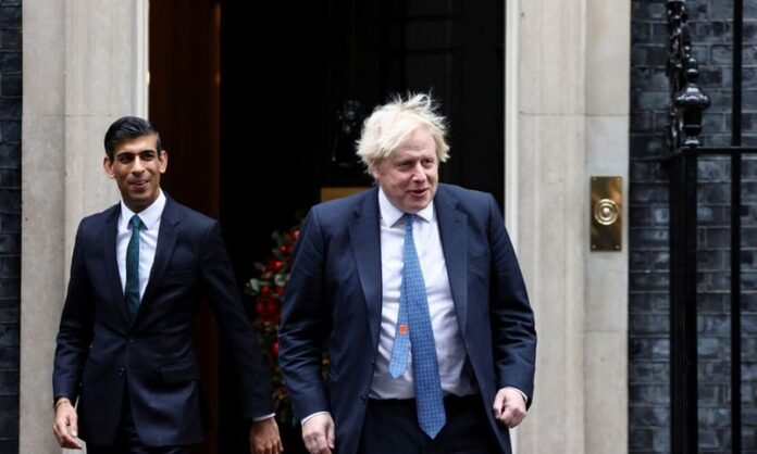 PM: Johnson faces hurdles after high profile resignations of Rishi Sunak
