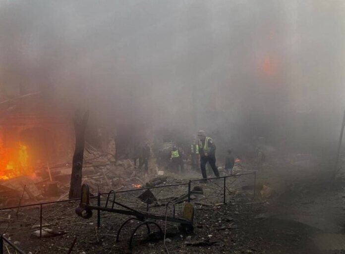 Kira Rudik, a spokesperson for the Ukrainian people, stated in a statement that the World Bank will provide Ukraine with winter support in the amount of $4.5 billion. It is becoming ever more challenging for the Ukrainian people to tolerate the chilly temperatures as Russian missile attacks sabotage the water and power supplies Kira Rudik, a spokesperson for the Ukrainian people, stated in a statement that the World Bank will provide Ukraine with winter support in the amount of $4.5 billion. It is becoming ever more challenging for the Ukrainian people to tolerate the chilly temperatures as Russian missile attacks sabotage the water and power supplies