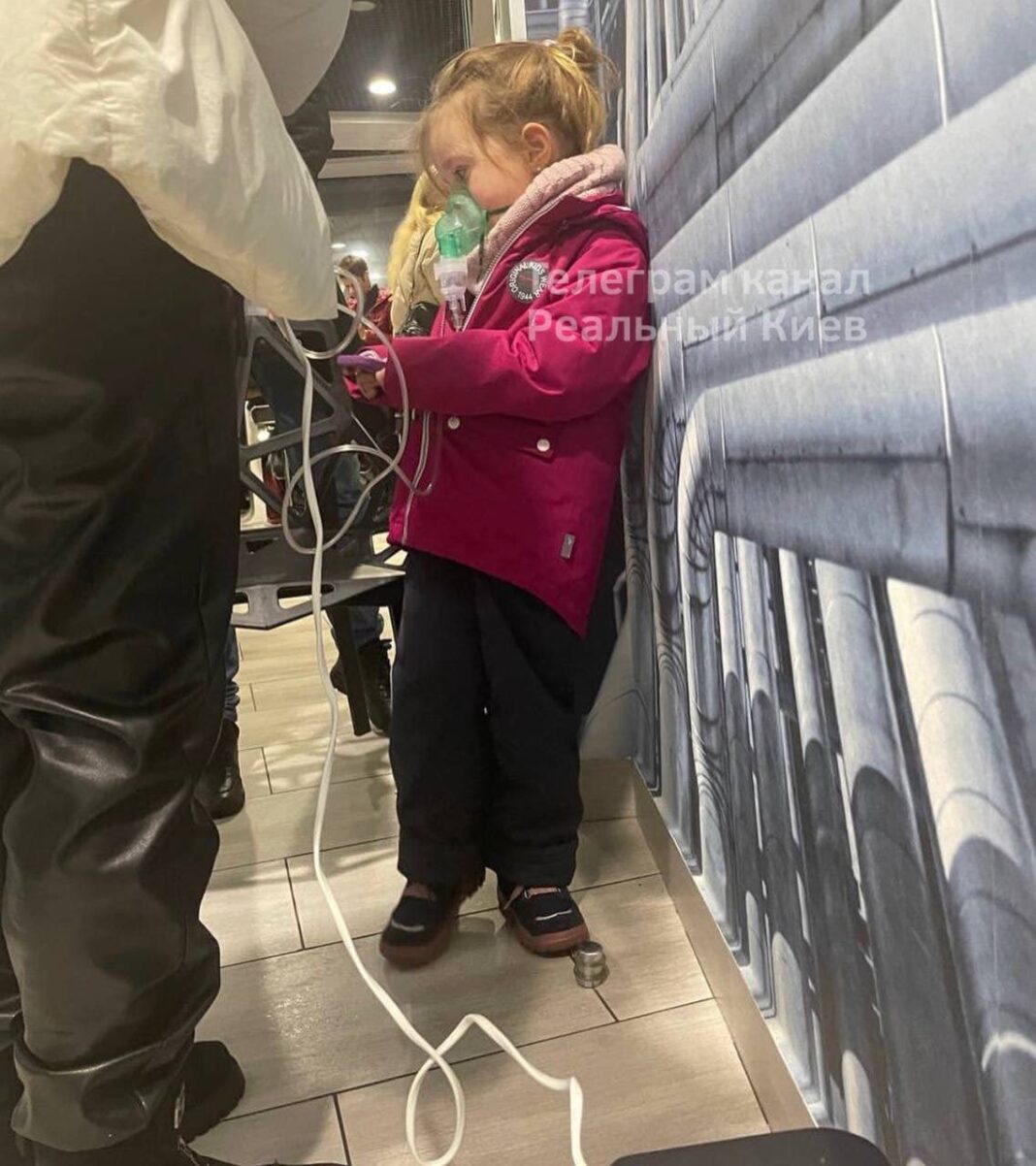 A photo of a baby girl with breathing difficulties being escorted by her parents to a neighbouring gas station in Kyiv to plug in the necessary inhaler for the child quickly became popular on social media