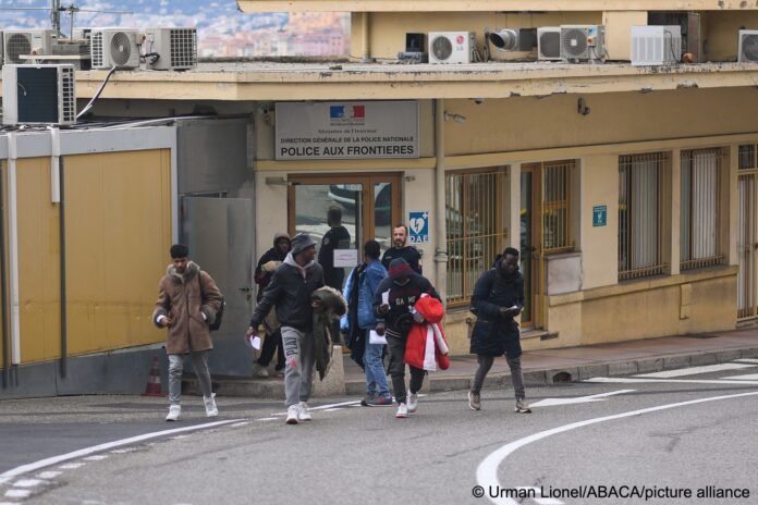 In November, France announced increased controls for migrants at the border with Italy. Additional police officers were deployed to run checks on trains and cars near the Italian town of Ventimiglia In November, France announced increased controls for migrants at the border with Italy. Additional police officers were deployed to run checks on trains and cars near the Italian town of Ventimiglia