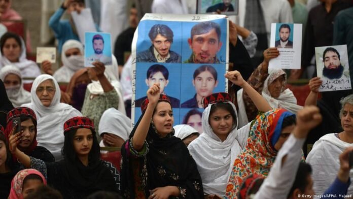 The Pashtuns living in Pakistan have been subjected to mass executions, abductions, and other human rights violations by state and non-state actors The Pashtuns living in Pakistan have been subjected to mass executions, abductions, and other human rights violations by state and non-state actors