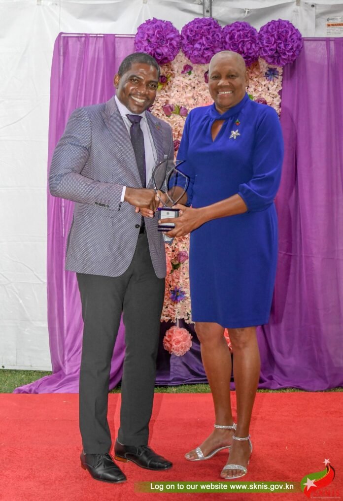 On the occasion of International Women's day, Terrance Drew, Prime Minister of St. Kitts and Nevis, presented the Ceiling Shatter Award to the first female Governor General of the Federation of St. Kitts and Nevis On the occasion of International Women's day, Terrance Drew, Prime Minister of St. Kitts and Nevis, presented the Ceiling Shatter Award to the first female Governor General of the Federation of St. Kitts and Nevis