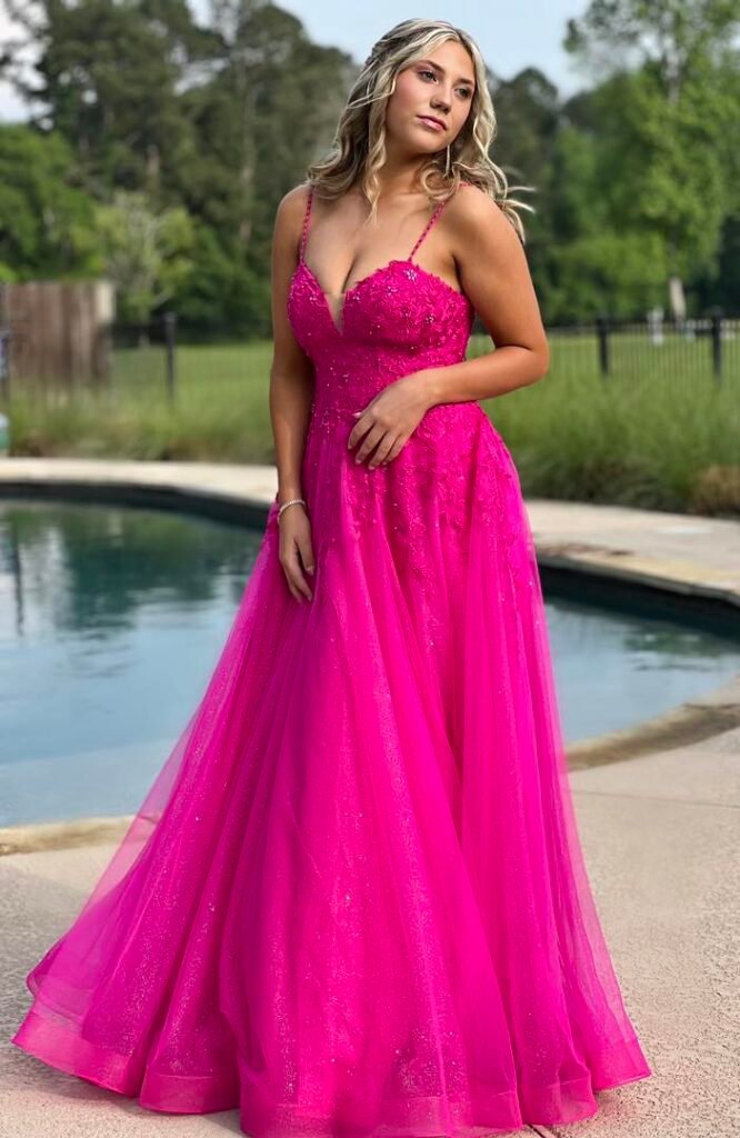 US: Famous Social media Influencer Melissa Radke praises her Daughter Remi Hoope