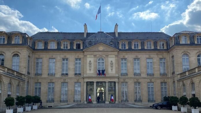 French Embassy in Oman shares updates from telephone conversation between President Emmanuel Macron & Ebrahim Raisi French Embassy in Oman shares updates from telephone conversation between President Emmanuel Macron & Ebrahim Raisi