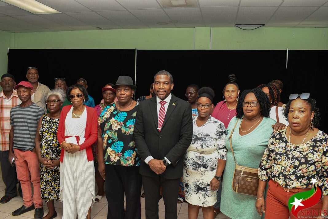 St Kitts & Nevis: PM Dr Terrance Drew presents payments to retired GAE's at ceremony