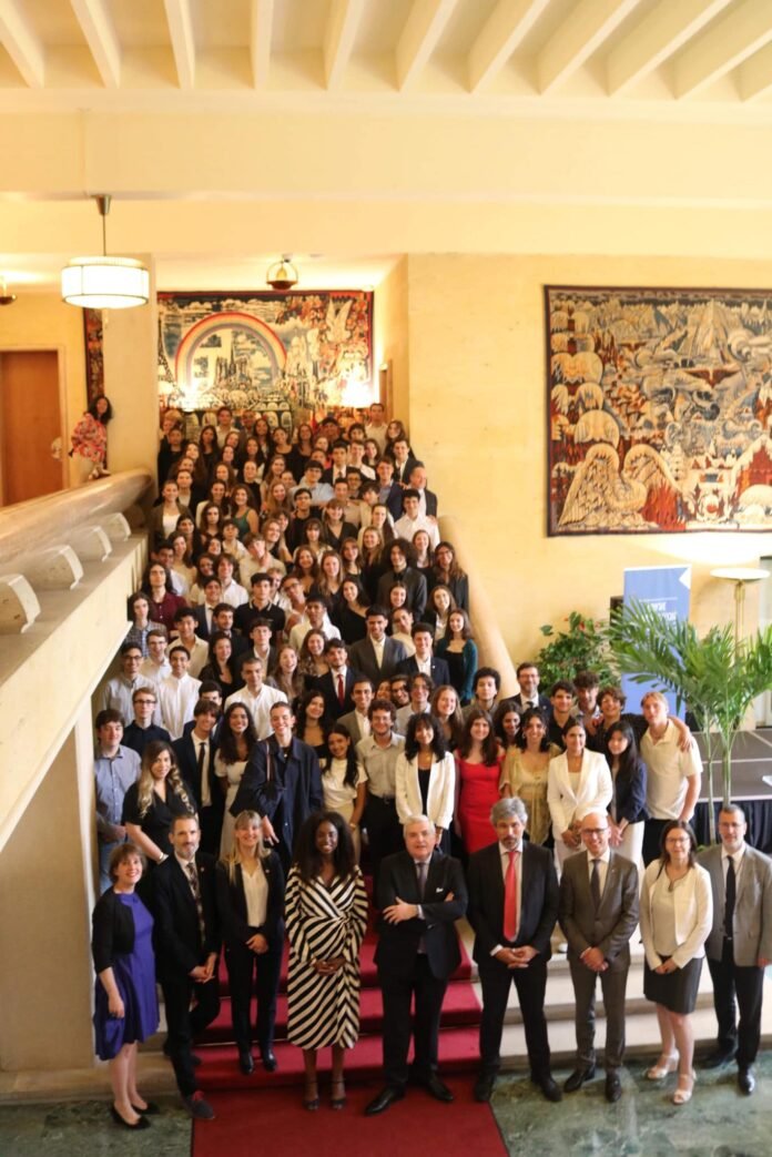 French Embassy feels pleasure over success of 2023 graduates in Canada