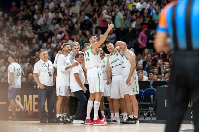 Rimantas Kaukėnas Charitable Foundation commemorates their 20 year ago victory at the European Basketball Championship Rimantas Kaukėnas Charitable Foundation commemorates their 20 year ago victory at the European Basketball Championship