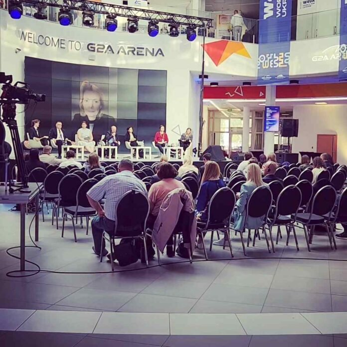 USA: UVF CEO Nataliya Vyetrova Participates in W4UA Summit