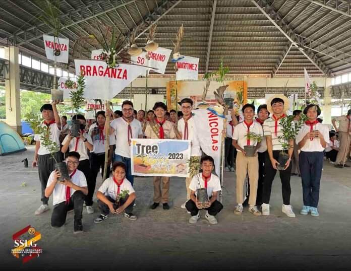 Philippines: ECIS-SSLG ties partnership with Outfit 45-ECIS during its Tree Planting Activity Philippines: ECIS-SSLG ties partnership with Outfit 45-ECIS during its Tree Planting Activity