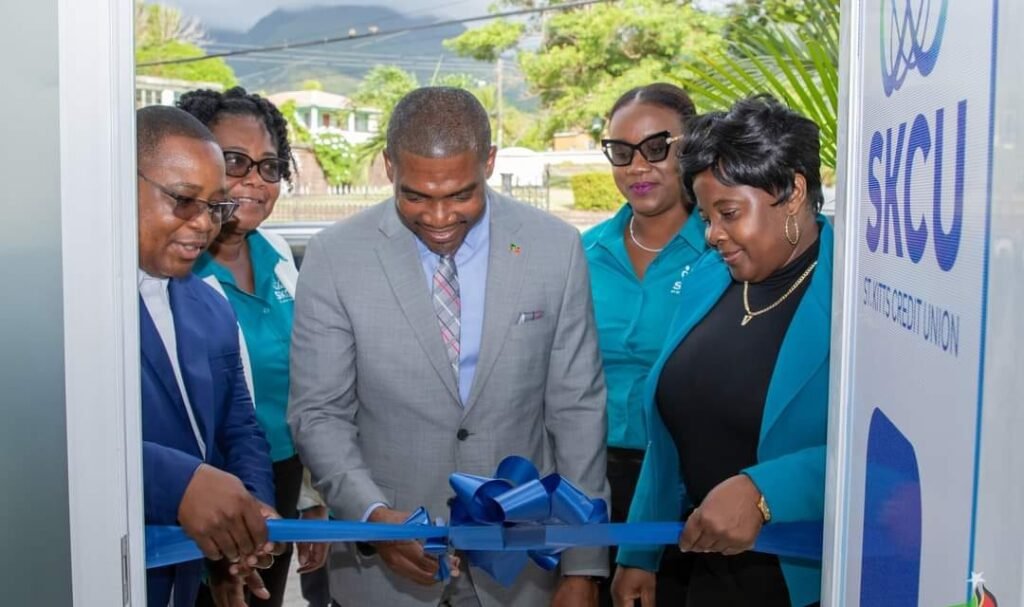 PM Drew while ribbon cutting, credits to PM facebook page