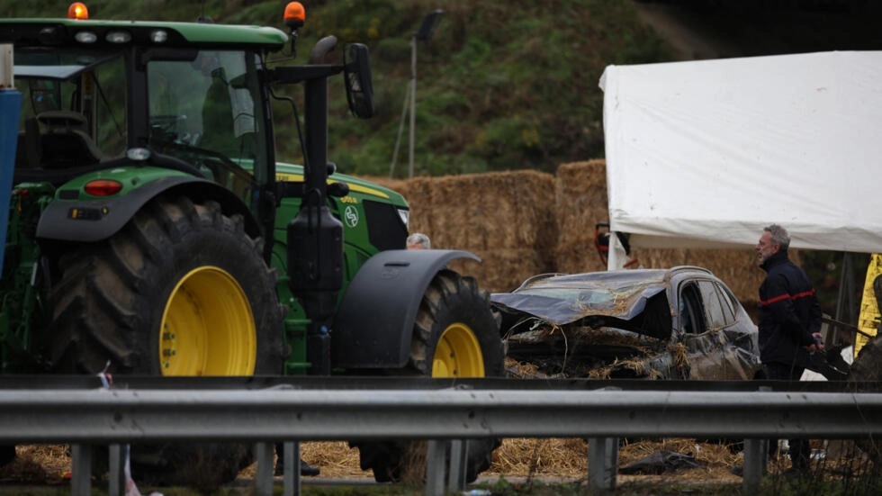 Ariege prefect Simon Bertoux informed reporters that the vehicle was travelling on the dual-lane carriageway, disregarding the closure implemented because of the farmers' demonstration