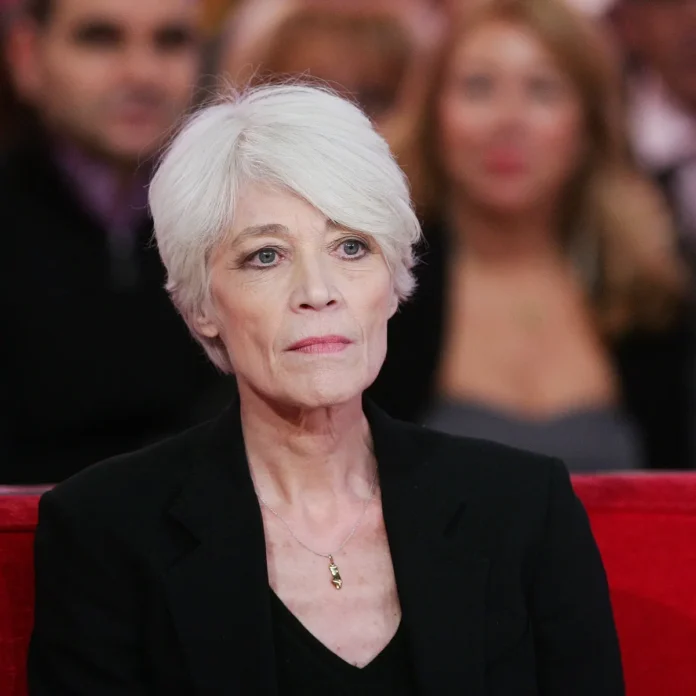 Hardy burst onto the music scene in 1962 with her hauntingly beautiful song "Tous les garçons et les filles," capturing the hearts of listeners with its poignant lyrics and soulful melody