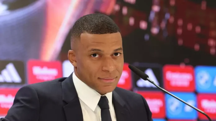 This sum, Mbappé asserts, includes a signing bonus he was expected to receive in February, his salary for the last three months of his contract, and an "ethical bonus" for that period