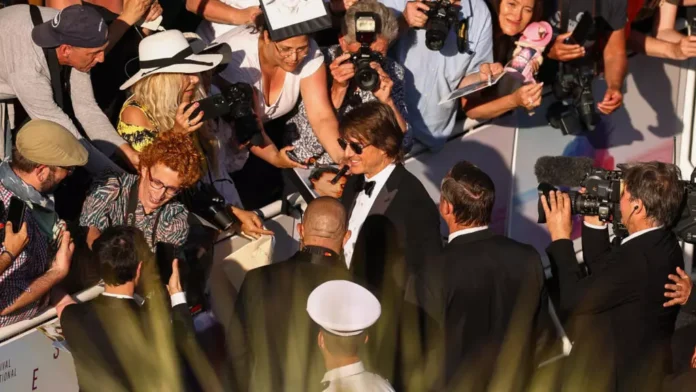 Under a warm Mediterranean sunset, the iconic Palais des Festivals came alive with flashing cameras and cheers from fans as actors, directors, and industry heavyweights arrived in couture gowns and sharp tuxedos Under a warm Mediterranean sunset, the iconic Palais des Festivals came alive with flashing cameras and cheers from fans as actors, directors, and industry heavyweights arrived in couture gowns and sharp tuxedos