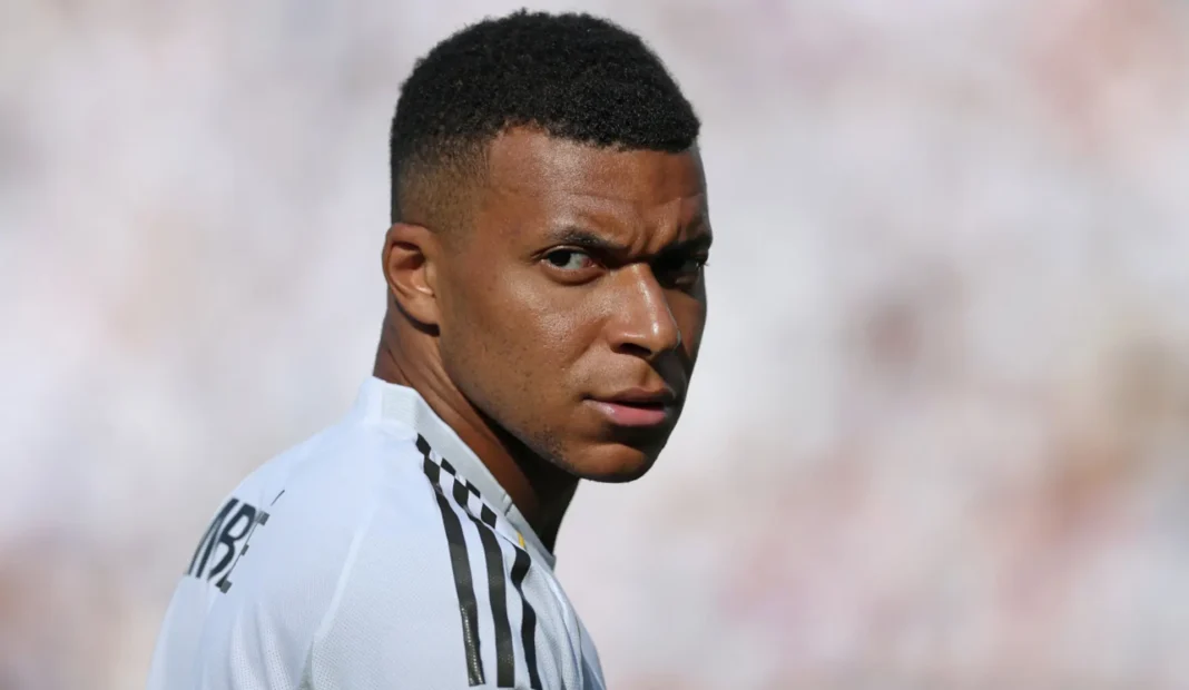 Mbappé missed PSG’s opening match of the 2023–24 Ligue 1 season but was eventually reintegrated into the squad following high-level discussions with club executives