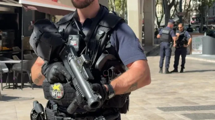 Police secure Marseille’s Old Port area after a knife attack left five people wounded and the suspect fatally shot Police secure Marseille’s Old Port area after a knife attack left five people wounded and the suspect fatally shot