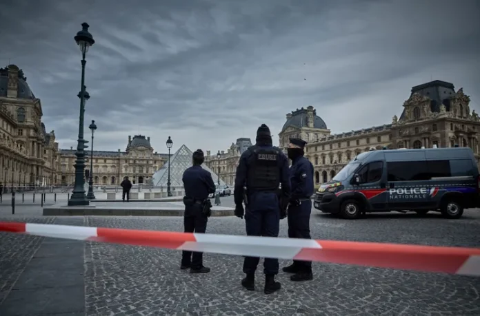 Aerial view of Paris’s Louvre Museum, where jewels worth €88 million were stolen in a swift daylight robbery Aerial view of Paris’s Louvre Museum, where jewels worth €88 million were stolen in a swift daylight robbery